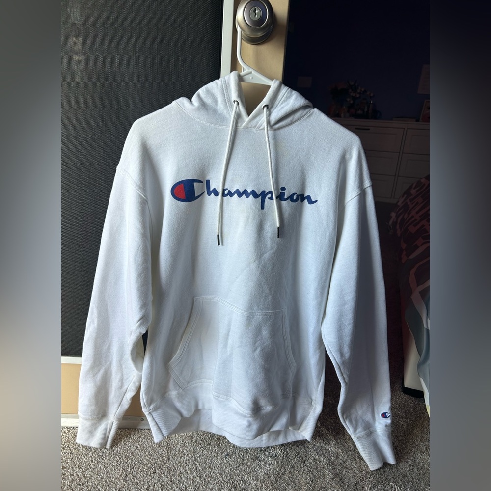 white champion sweatshirt